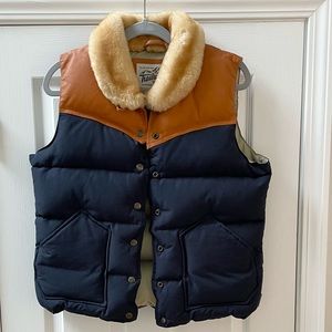 Aritzia Puffer Vest
